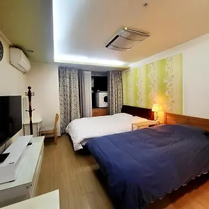 Khan Apartment